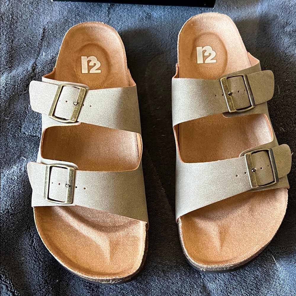 R2 Arizona Style Sandals